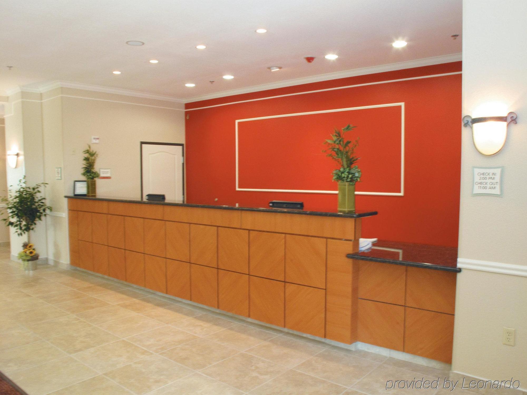 La Quinta By Wyndham Waxahachie Hotel Interior photo